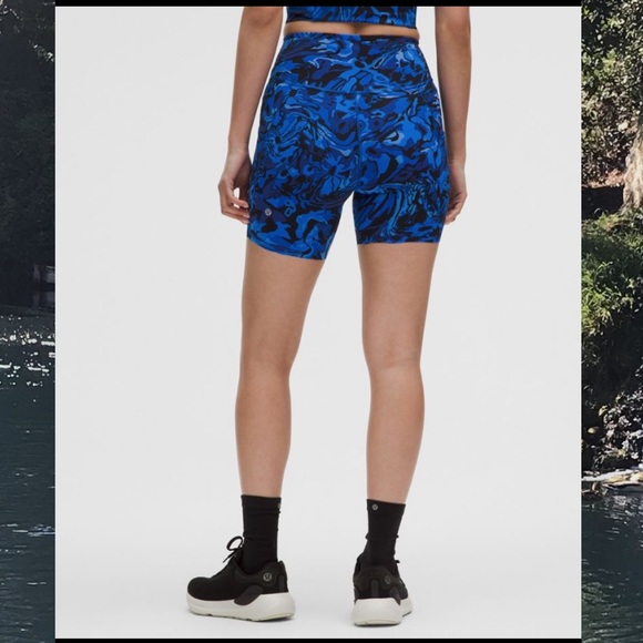 NEW WITH TAG LULULEMON FAST AND FREE HIGH-RISE SHORT 6 INCH WITH POCKETS